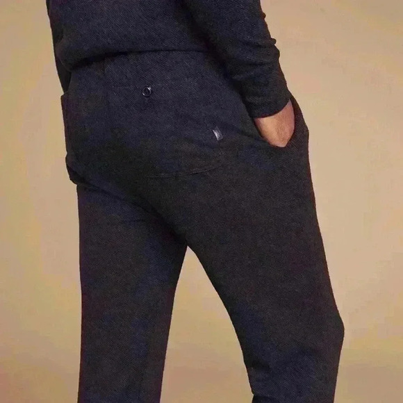 Legend Sweatpant in Heathered Black Twill - Picture 3 of 6